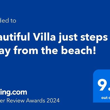 Beautiful Villa Just Steps Away From The Beach! 조지타운 외부 사진